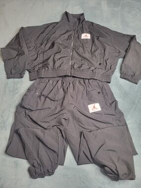 Nike Air Jordan Flight Crinkle Woven Tracksuit Womens Cv7799-001 & Cv7803-011